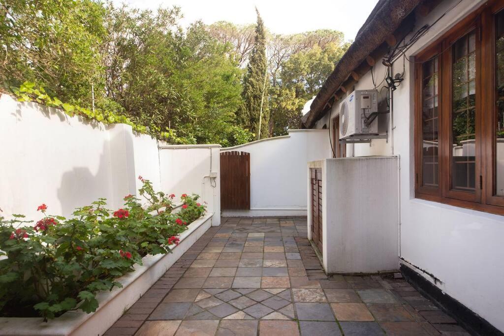 كيب تاون Mawethu Peaceful Garden With Covered Pool And Braai Area المظهر الخارجي الصورة